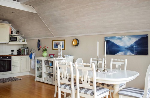Herdla House | Gorgeous home in Herdla with house sea view
