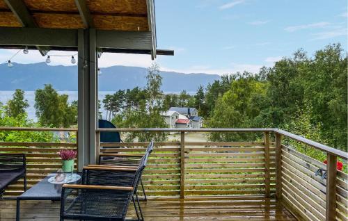 Hoyanger House | Gorgeous Home In Lavik With House Sea View