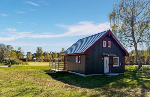 Hagaby House | Gorgeous home in Löttorp with WiFi