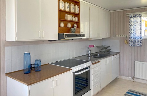 Hagaby House | Gorgeous home in Löttorp with WiFi