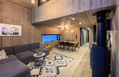 B House | Gorgeous home in Bø i Telemark with sauna
