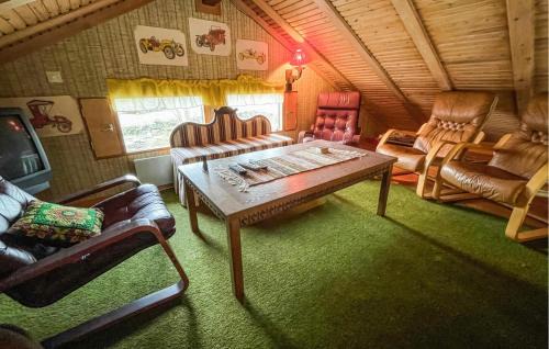 Smalandsstenar House | Gorgeous Home In Smålandsstenar