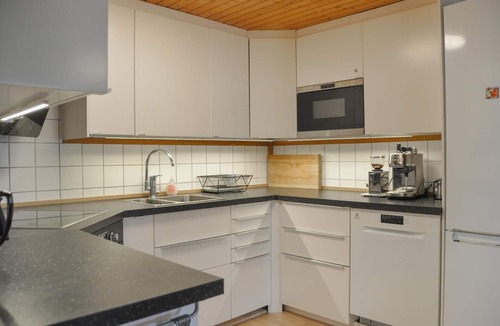 Fjatervalen House | Gorgeous home in Särna with sauna