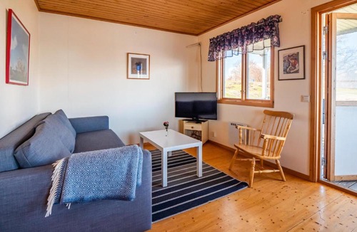 Vastra Gotaland House | Gorgeous Home In Myggenäs With Sauna