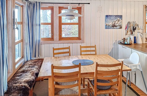 Snillfjord House | Gorgeous home in Snillfjord with WiFi