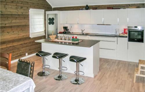 Sykkylven House | Gorgeous Home In Straumgjerde With Wifi
