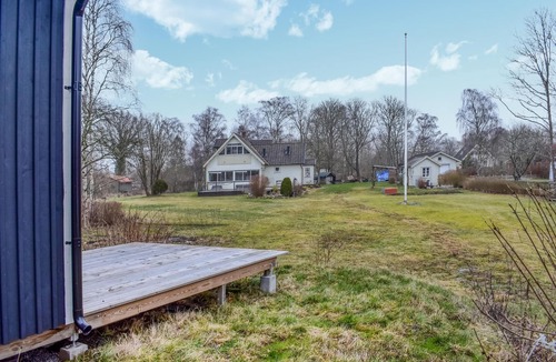 Bredavik House | Gorgeous home in Sturkö with kitchen