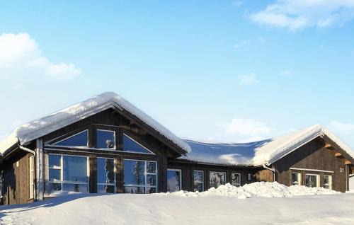 Svingvoll House | Gorgeous Home In Svingvoll With Wifi