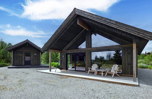 Gol Municipality House | Gorgeous home in Torpo with WiFi