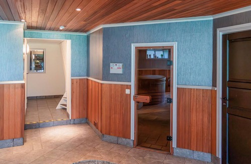 Tranas House | Gorgeous home in Tranås with sauna