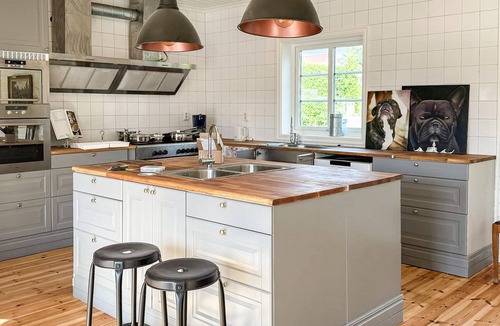 Tranas House | Gorgeous home in Tranås with sauna