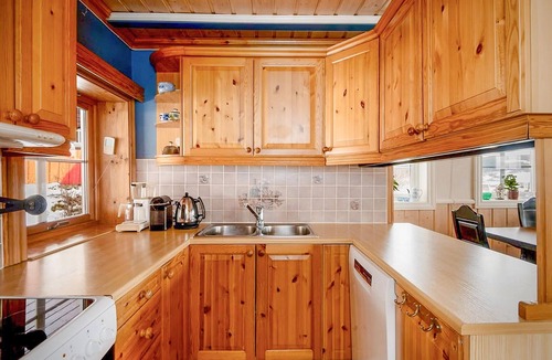 Tretten House | Gorgeous home in Tretten with sauna
