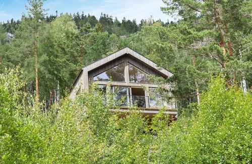 Treungen House | Gorgeous home in Treungen with sauna