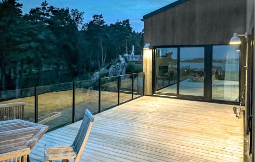 Faervik House | Gorgeous Home In Tromøya With Wifi
