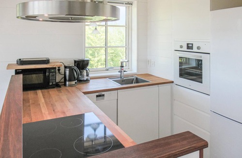 Unnaryd House | Gorgeous home in Unnaryd with WiFi