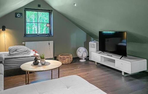 Varobacka House | Gorgeous Home In Väröbacka With House Sea View