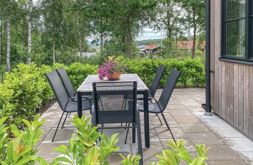 Varobacka House | Gorgeous home in Väröbacka with house sea view