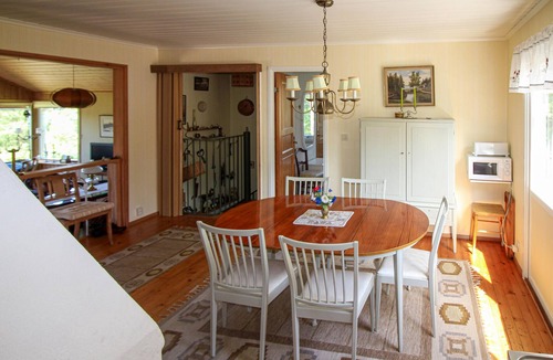 Vikbolandet House | Gorgeous home in Vikbolandet with WiFi
