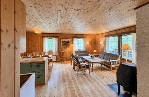 Nord-Fron House | Gorgeous home in Vinstra with sauna