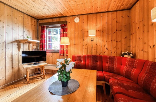 Nord-Fron House | Gorgeous home in Vinstra with sauna