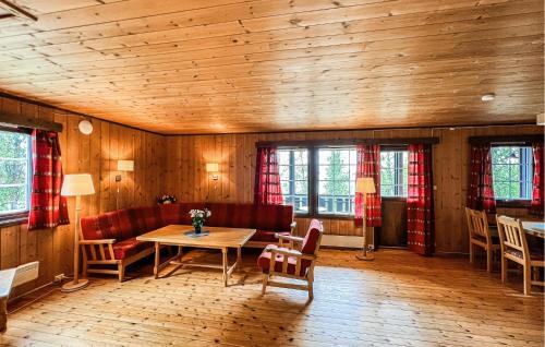 Nord-Fron House | Gorgeous Home In Vinstra With Sauna