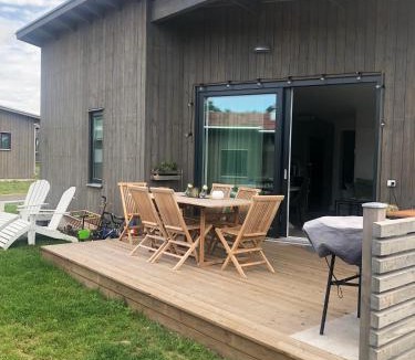 Tofta House | Gotland Tofta, Stuga med superläge! Havsutsikt på Tofta strand mindre än 10 minuter till en av Sveriges högst rankade golfbana!