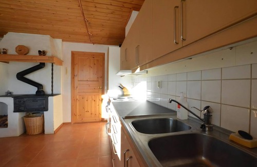 Gislaved Cottage | Great location with lake view.