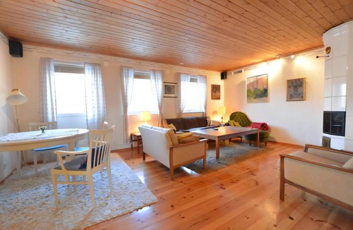 Gislaved Cottage | Great location with lake view.