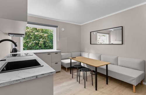Laksevag Apartment | GT43-101 - Mountain View 2BR with Balcony