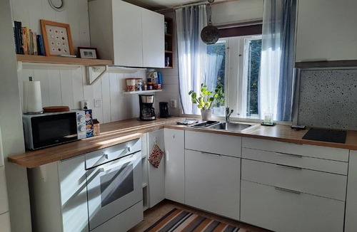 Itainen District Ski Chalet | Guesthouse Tähkä - Scandinavian style wooden house 15 mins to Vuosaari harbour