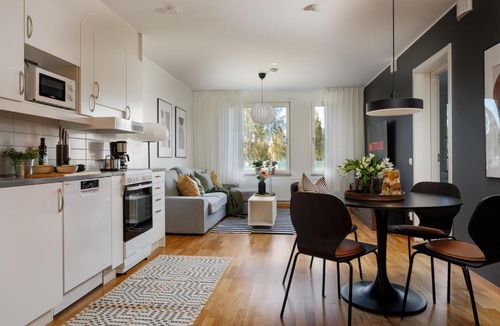 Boden Apartment | Guestly Homes - 1BR Executive Premium Suite