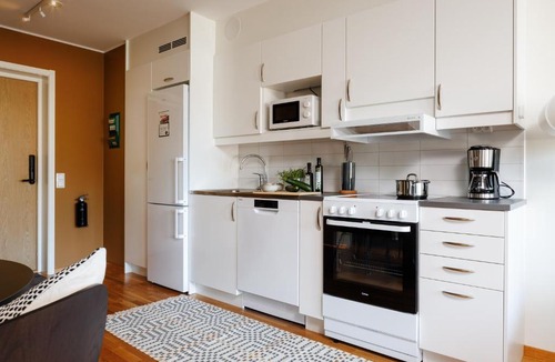 Boden Apartment | Guestly Homes - 1BR Executive Premium Suite