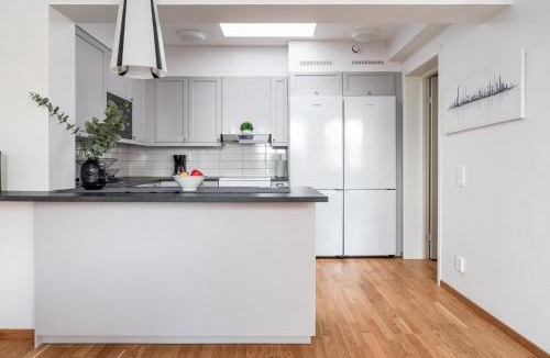 Pitea Apartment | Guestly Homes - 3BR City Charm