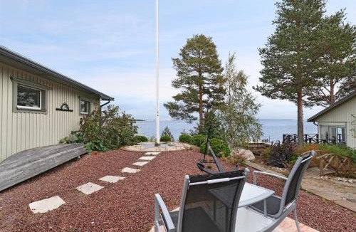 Hortlax Villa | Guestly Homes - 3BR Luxury Beachfront Villa