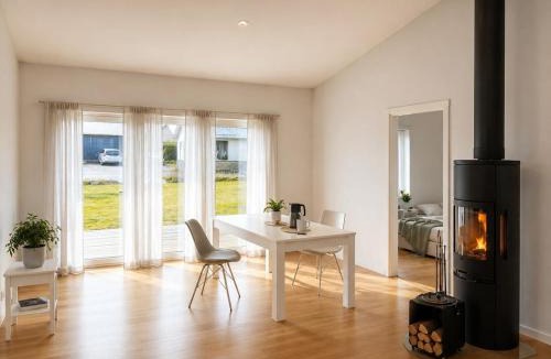 Kallax Villa | Guestly Homes - 3BR Premium Villa with Sauna