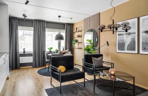 Nykoping Apartment | Guestly Homes - Elite Business Suite