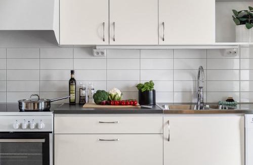 Nykoping Apartment | Guestly Homes - Elite Studio Apartment