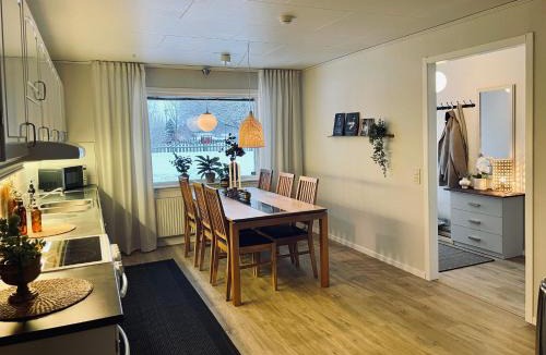 Boden Apartment | Guestly Homes - Spacious 3BR Apartment with 6 Beds