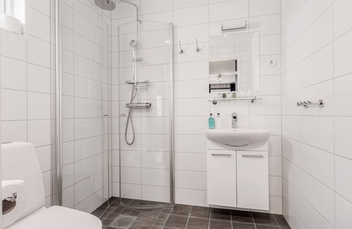 Molnlycke Hotel | Hällsnäs