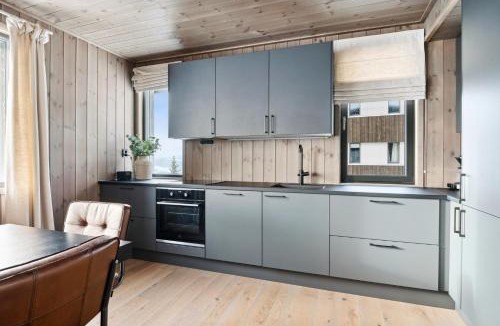 yer Apartment | Hafjell Front 220D 8pers, Ski inout , Downhill Bike