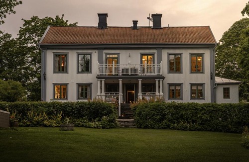 Nora Villa | Hagby Herrgård 8ppl jacuzzi, private garden