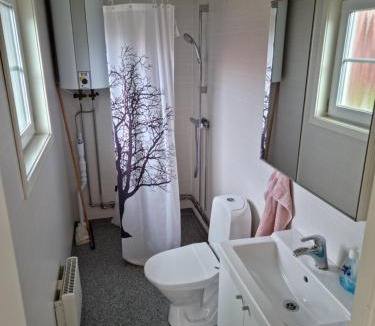 Varberg Cabin | Hallagårdens stugby
