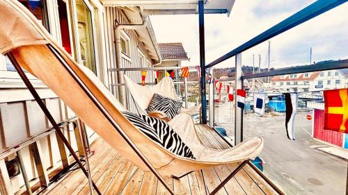 Hamburgsund Apartment | Hamburgsund Comfort design a Home away!