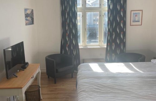Smogen Bed & Breakfast | Hamnen 3 - Smögenbryggan