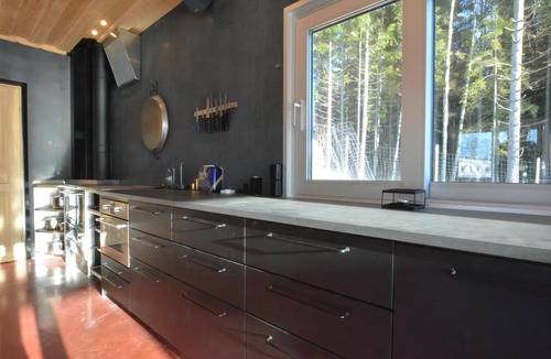 Gislaved Cottage | Handicap friendly house with elevator. Spaa