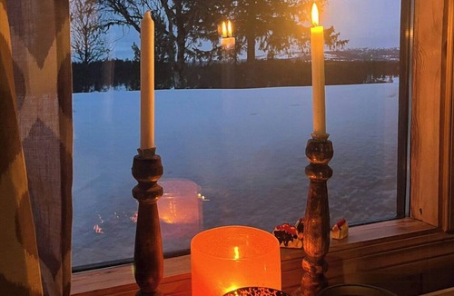 Gol House | Handmade cabin by pond on Golsfjellet