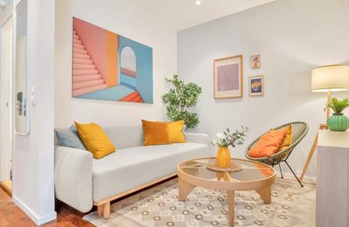 Bergenhus Apartment | Heimby - Roomy Studio w Free parking and SeaView
