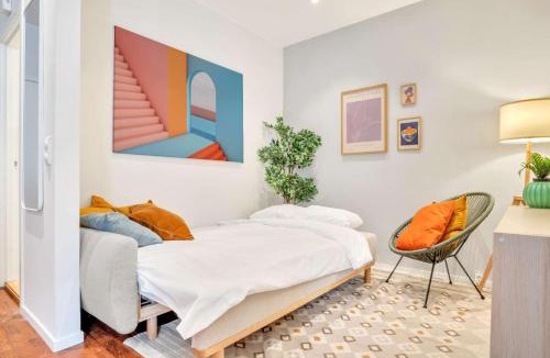 Bergenhus Apartment | Heimby - Roomy Studio w Free parking and SeaView