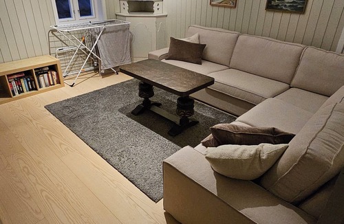 Lærdalsøyri House | Hellandbui in Øyragata, Lærdal