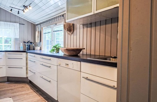 Aseral House | Hellebu by Interhome